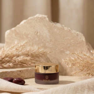 Mirae Glow Tinted Sunscreen